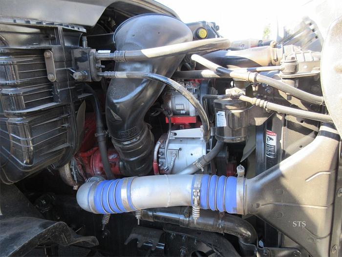 Used 2016 FREIGHTLINER CASCADIA 113