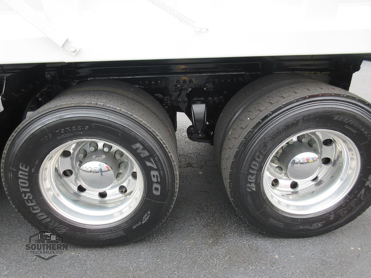 Used 2019 FREIGHTLINER CASCADIA 126