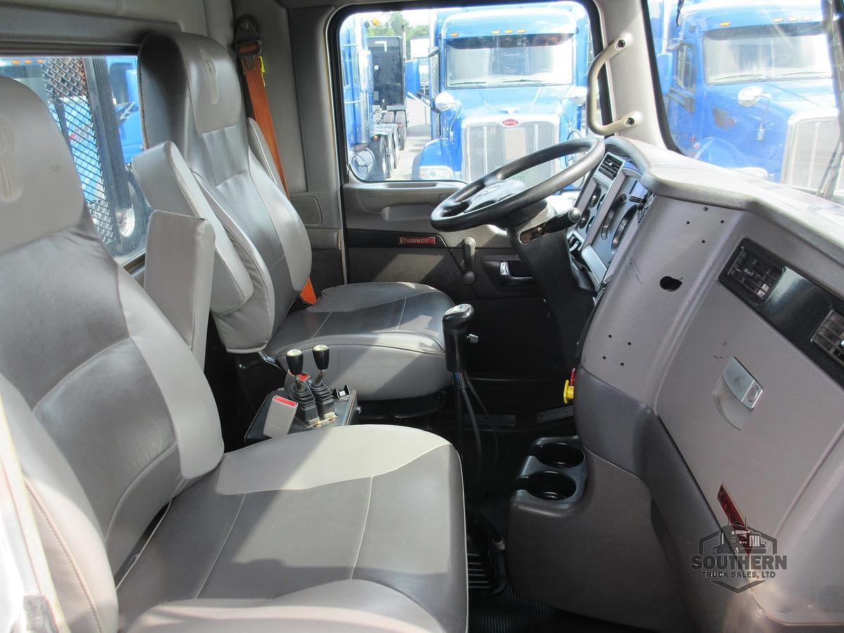 Used 2018 KENWORTH T800