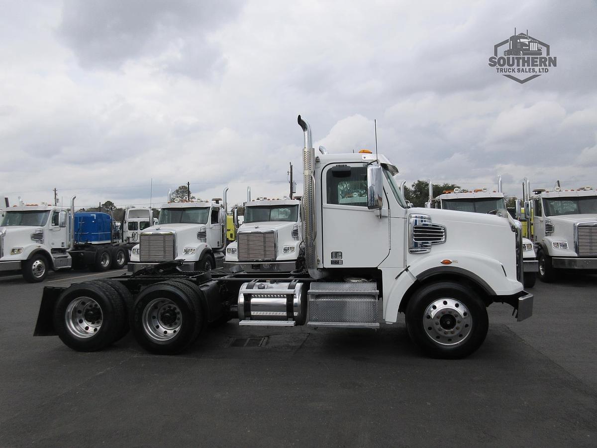 Used 2019 FREIGHTLINER CORONADO 122 SD
