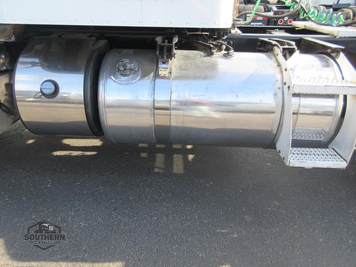 Used 2016 PETERBILT 389