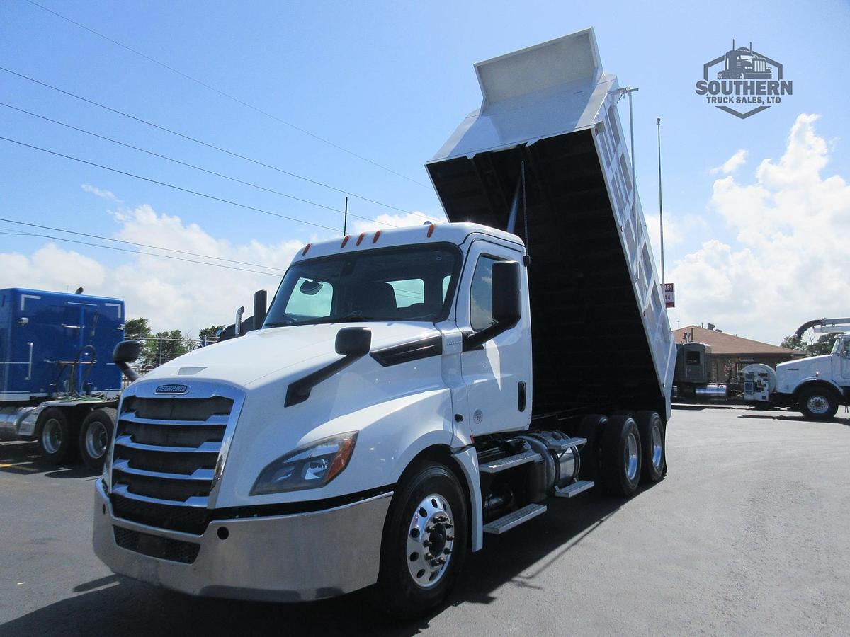 Used 2019 FREIGHTLINER CASCADIA 126