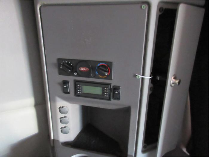 Used 2015 PETERBILT 579