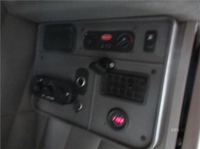 Used 2015 PETERBILT 389