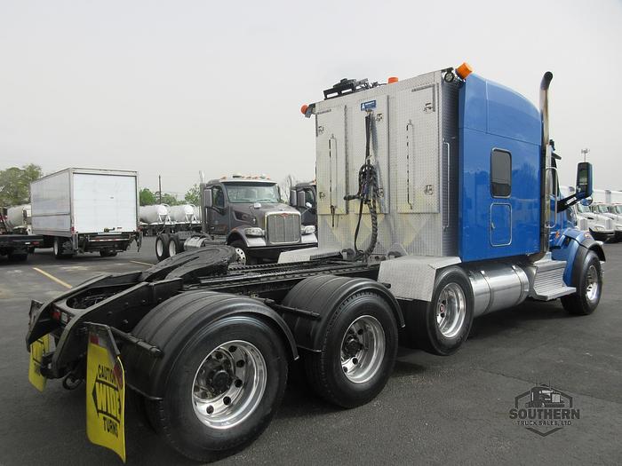 Used 2020 PETERBILT 567