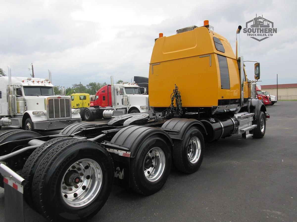 Used 2018 WESTERN STAR 4900