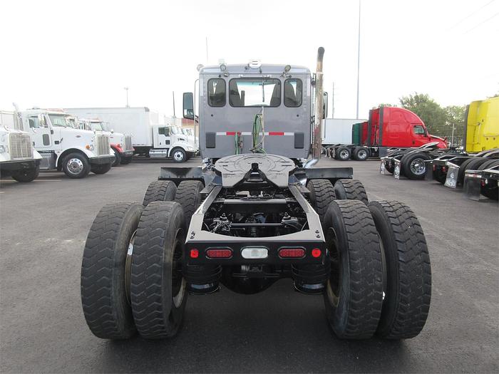Used 2019 PETERBILT 567