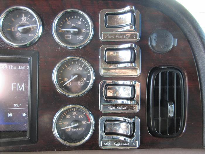 Used 2020 PETERBILT 389