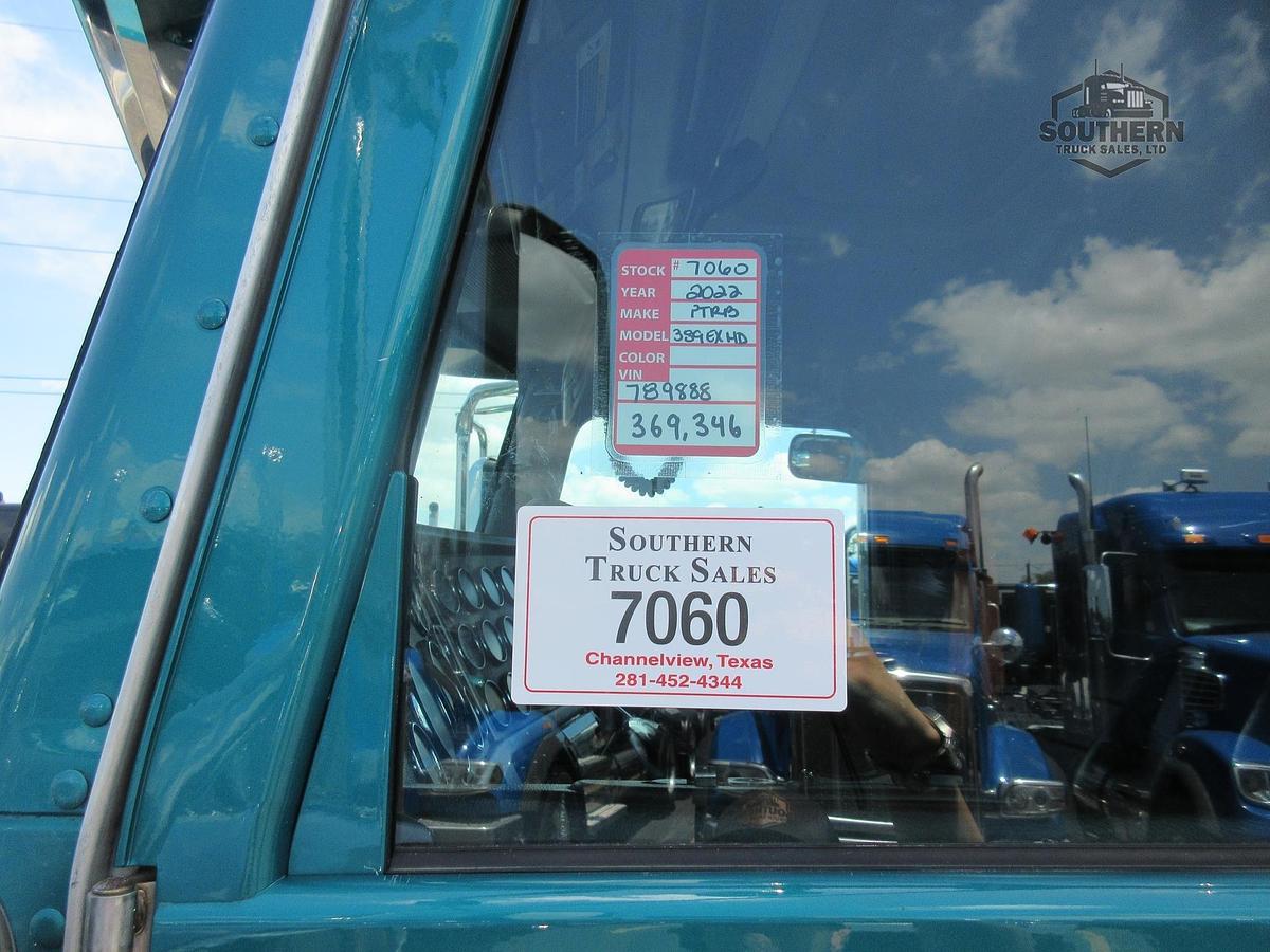 Used 2022 PETERBILT 389