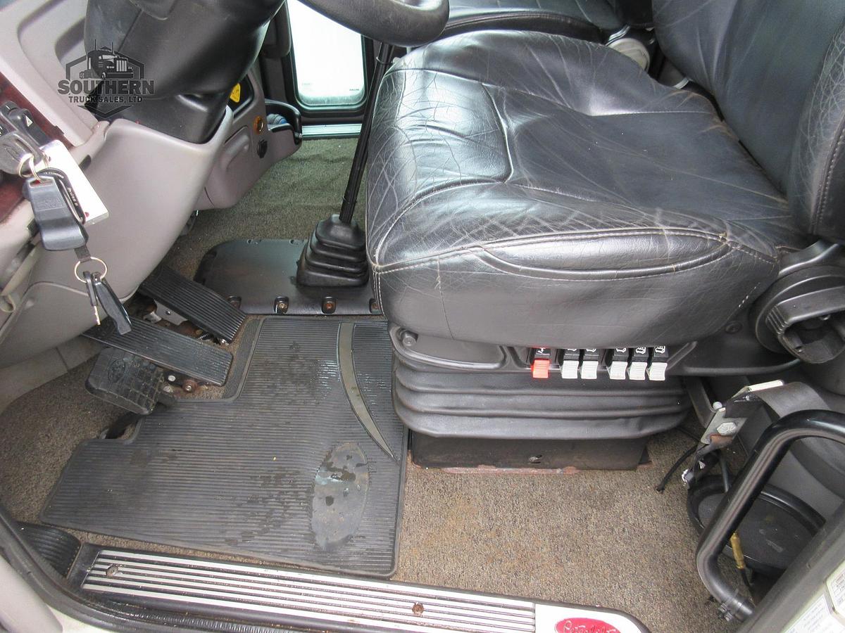 Used 2019 PETERBILT 389