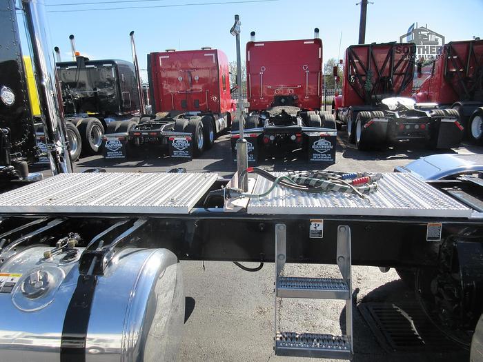 Used 2024 PETERBILT 389