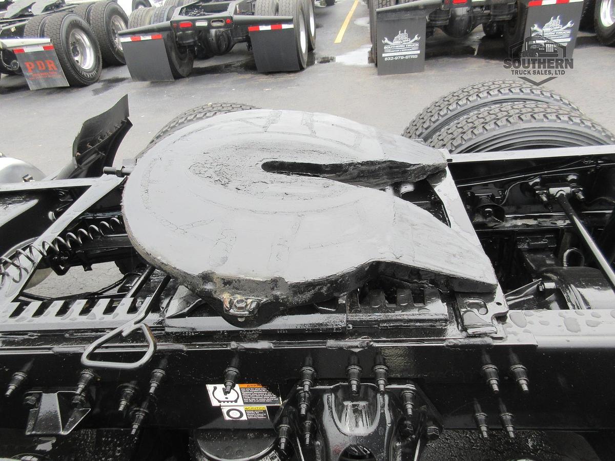 Used 2020 PETERBILT 567