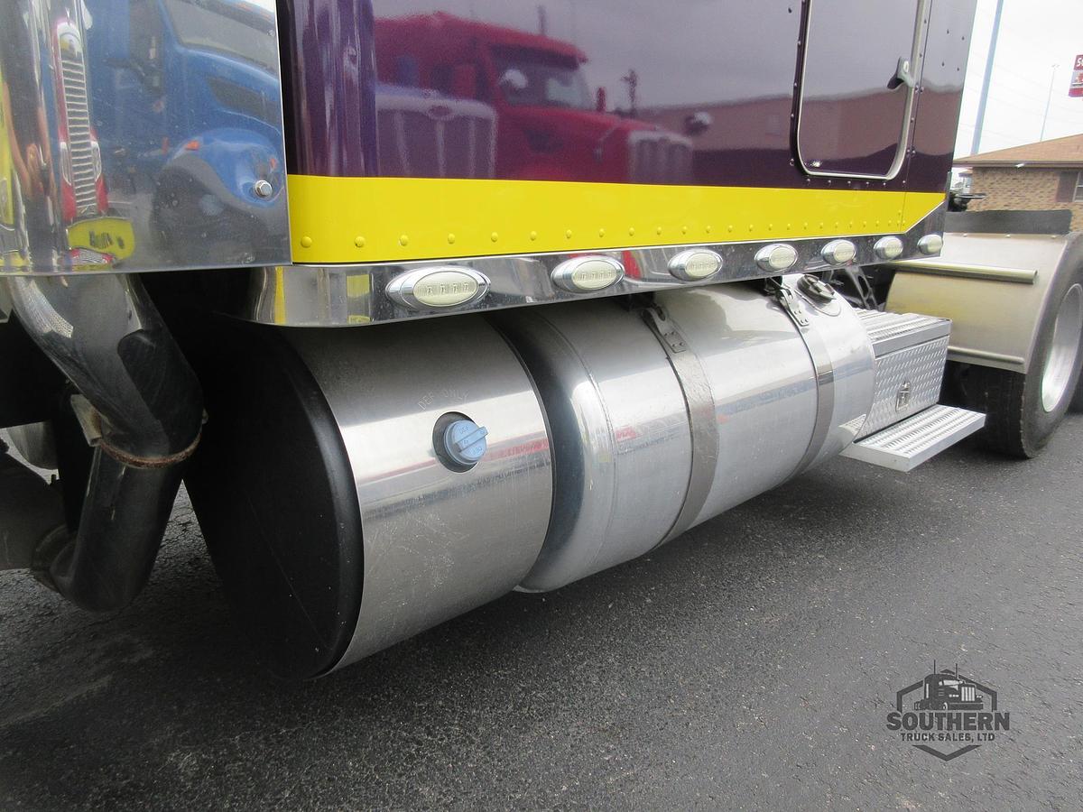 Used 2019 PETERBILT 389