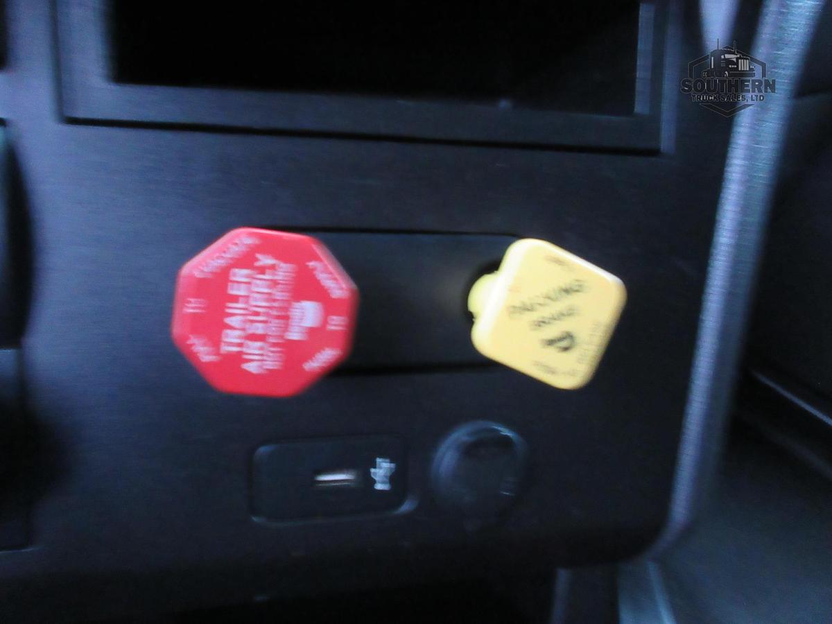 Used 2021 INTERNATIONAL LT