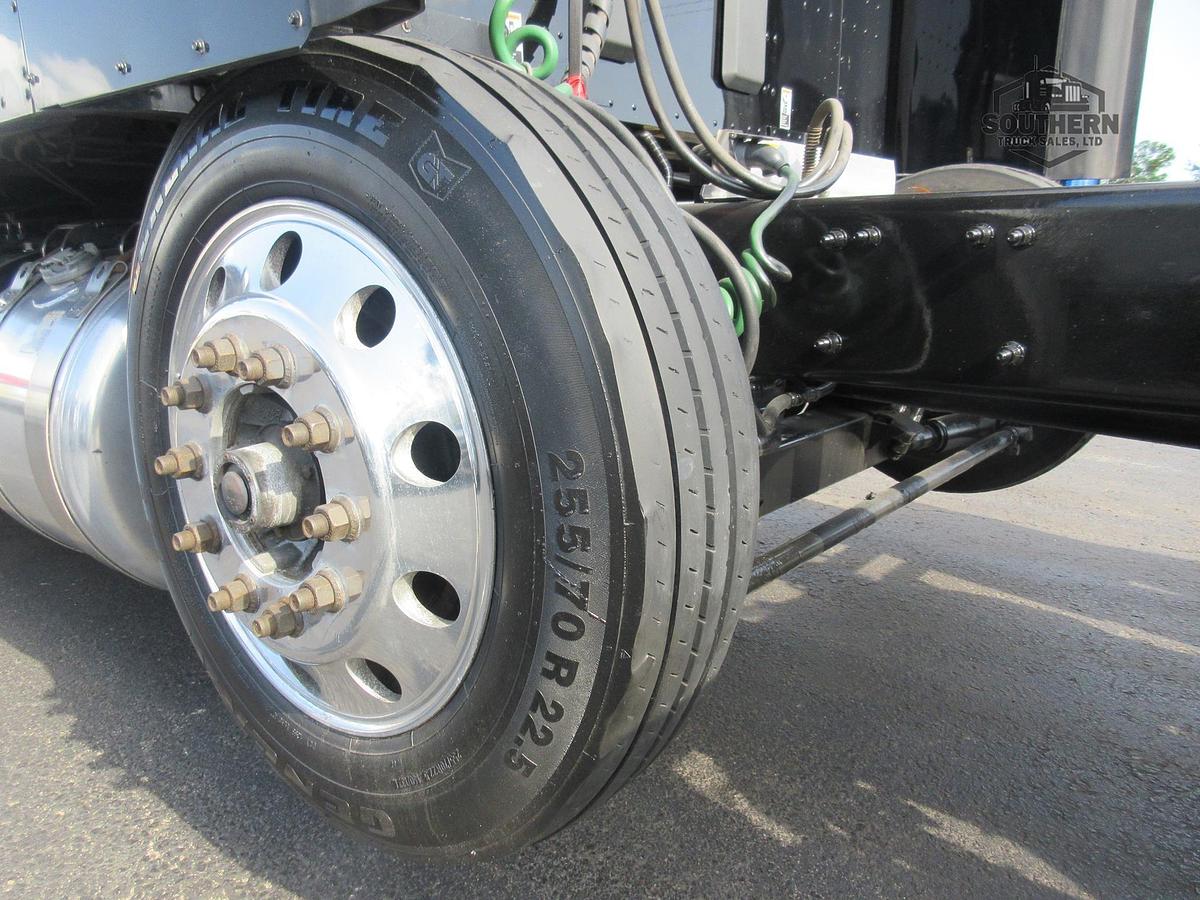 Used 2018 PETERBILT 579