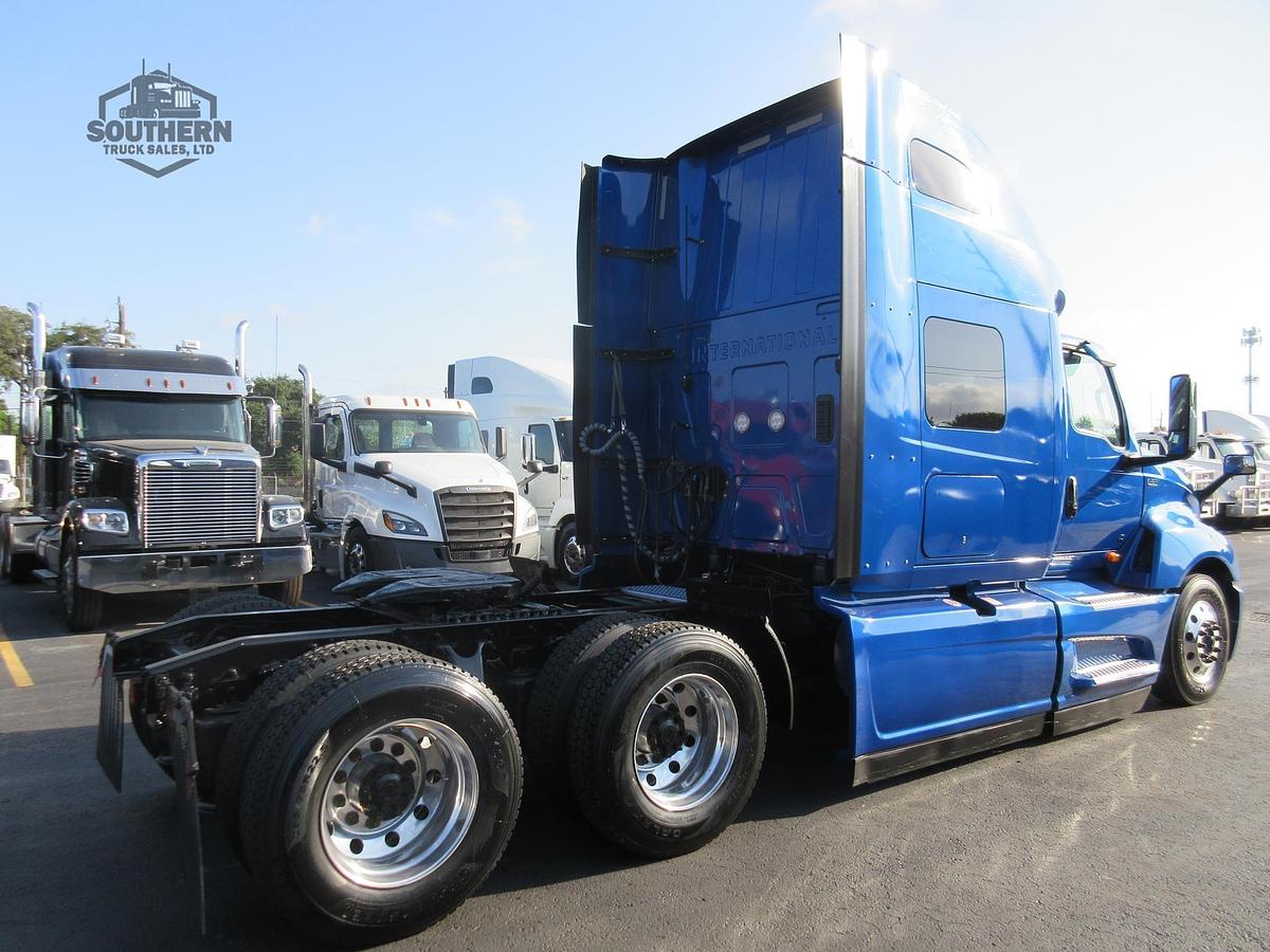 Used 2021 INTERNATIONAL LT