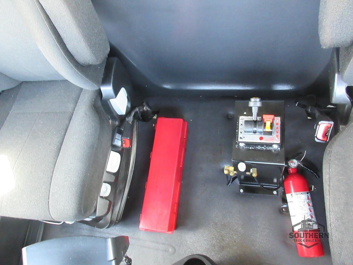 Used 2019 FREIGHTLINER CASCADIA 126