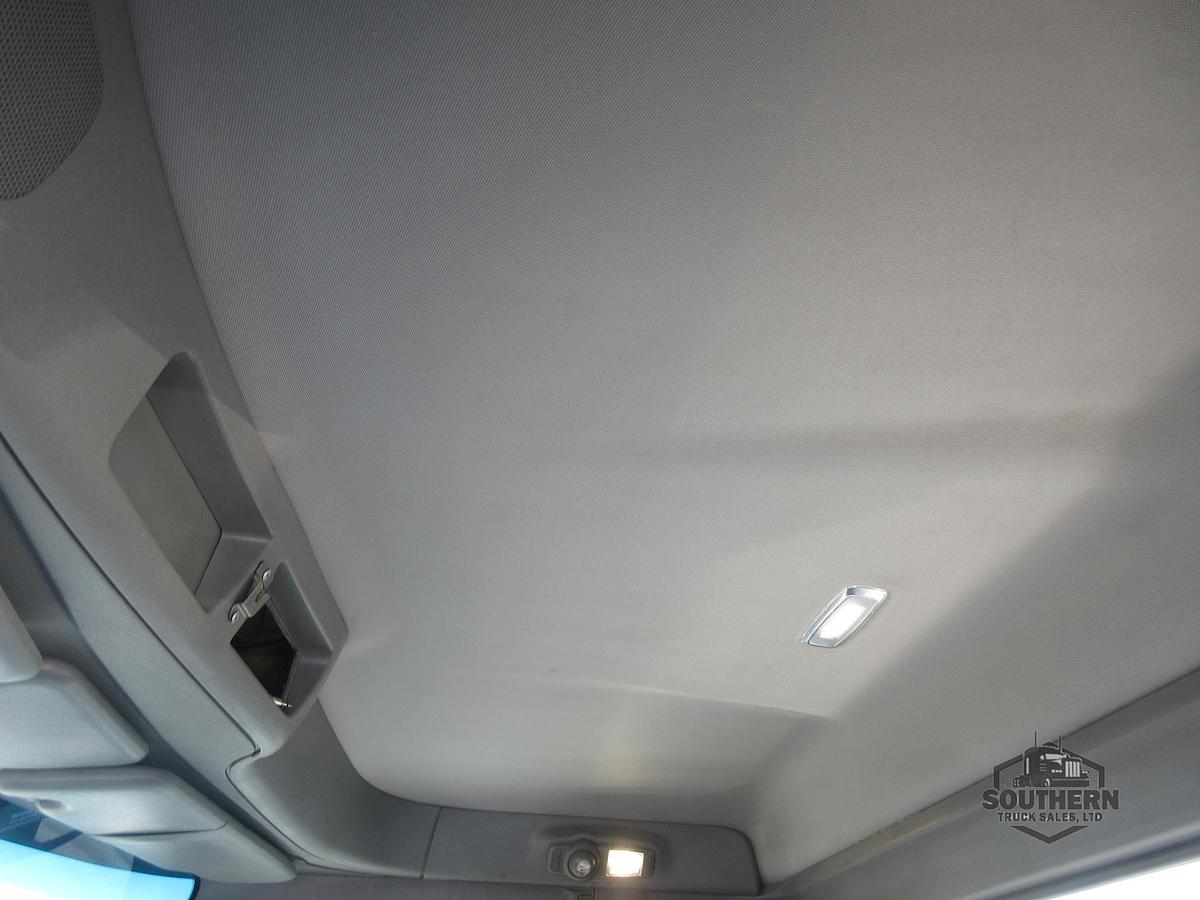 Used 2020 PETERBILT 567