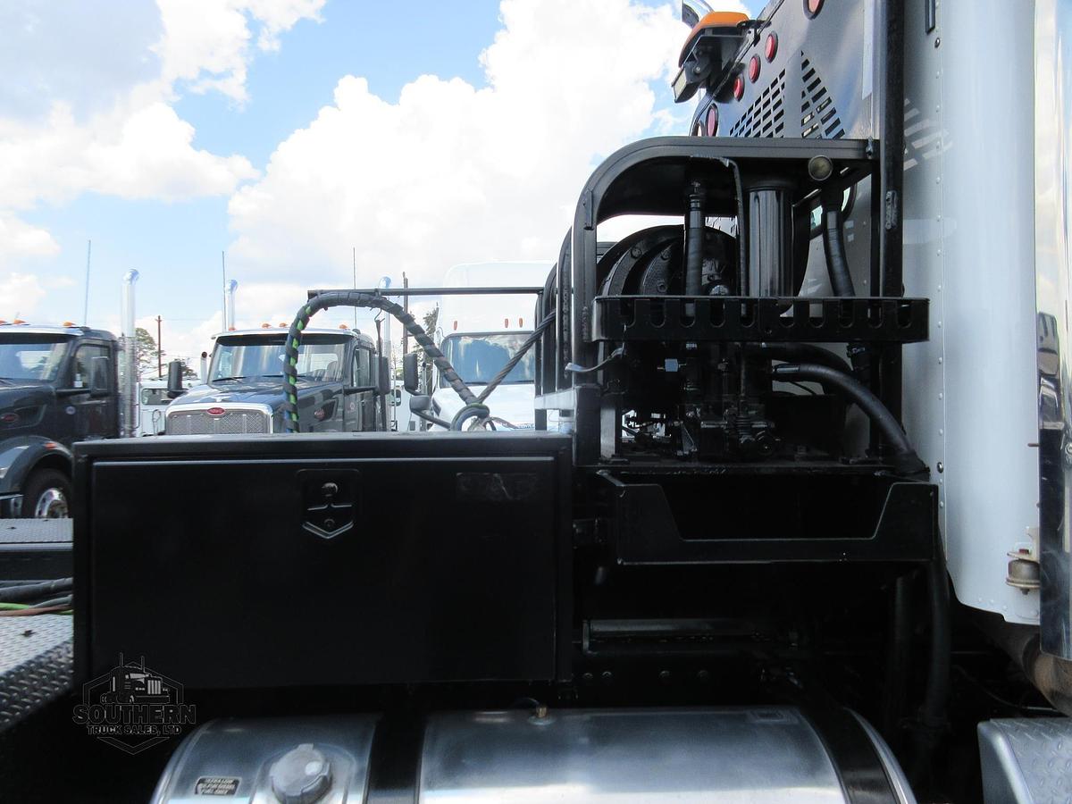 Used 2019 FREIGHTLINER CORONADO 122 SD