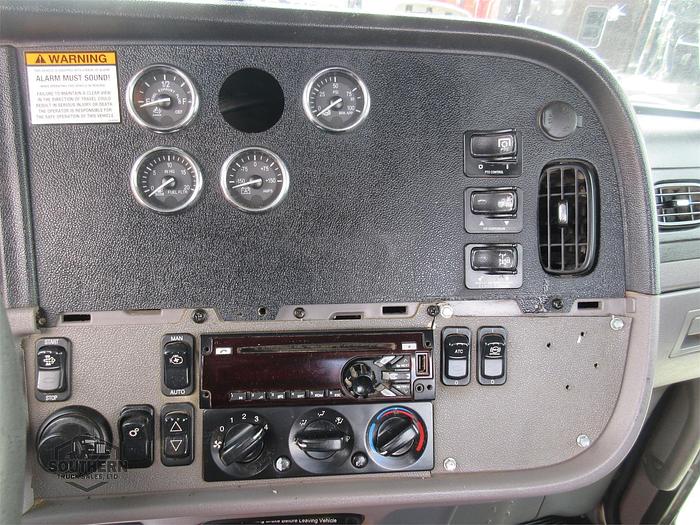 Used 2015 PETERBILT 365