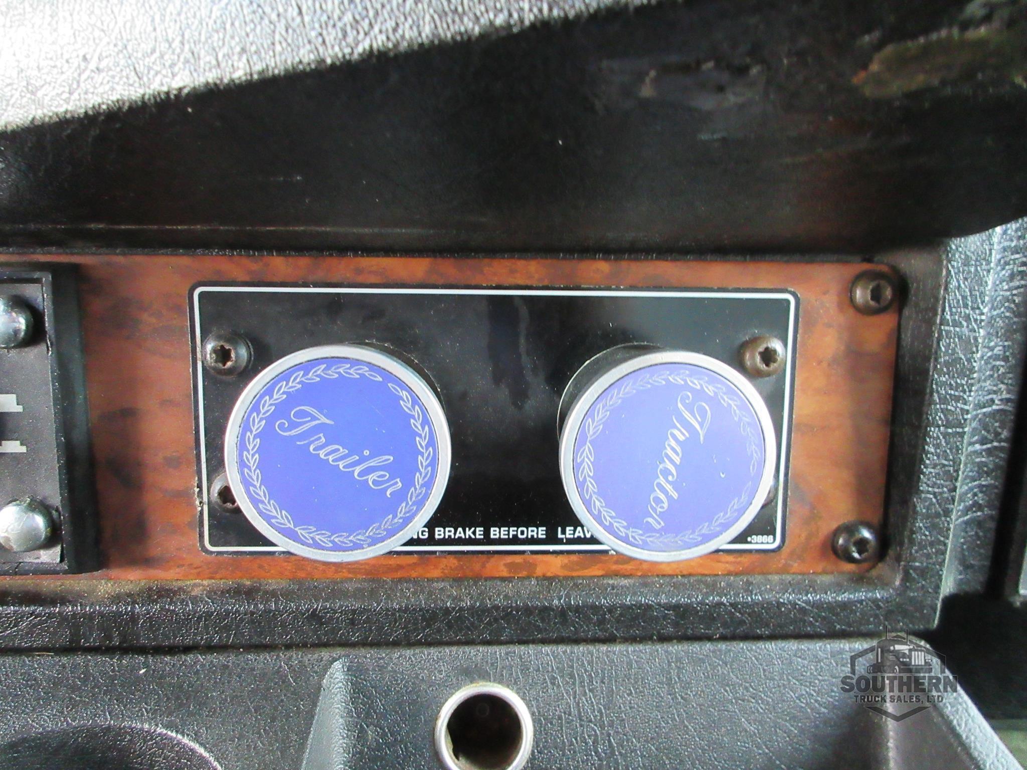 Used 1999 KENWORTH W900