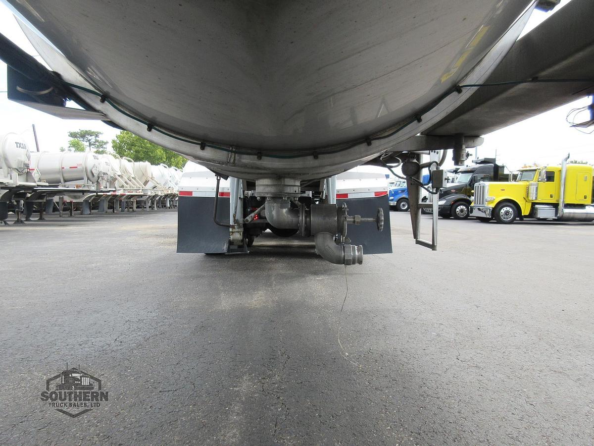 Used 2019 ACRO 5,600 gal