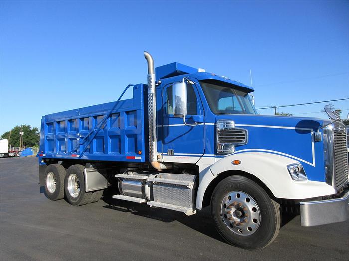 Used 2015 FREIGHTLINER CORONADO 122 SD