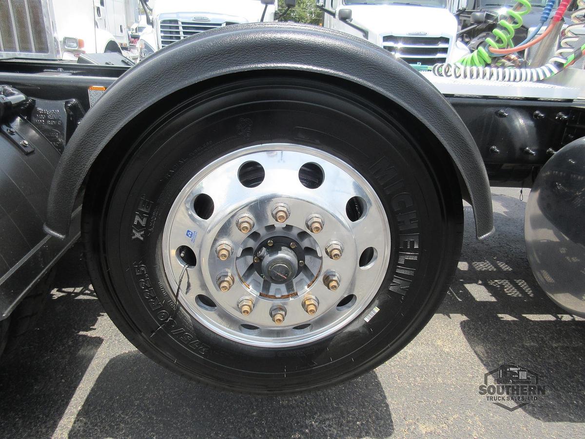 Used 2025 PETERBILT 567