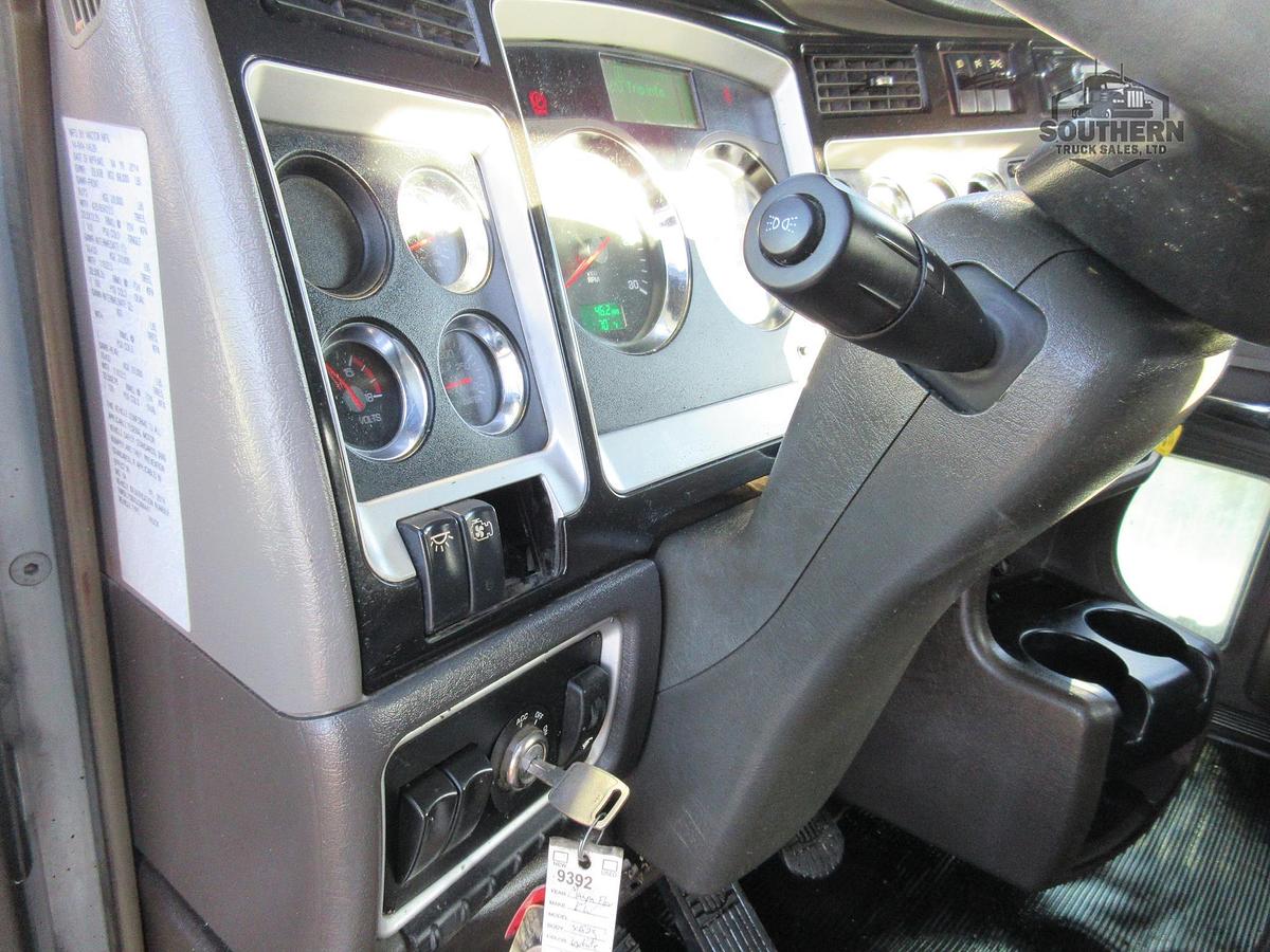 Used 2013 KENWORTH T800