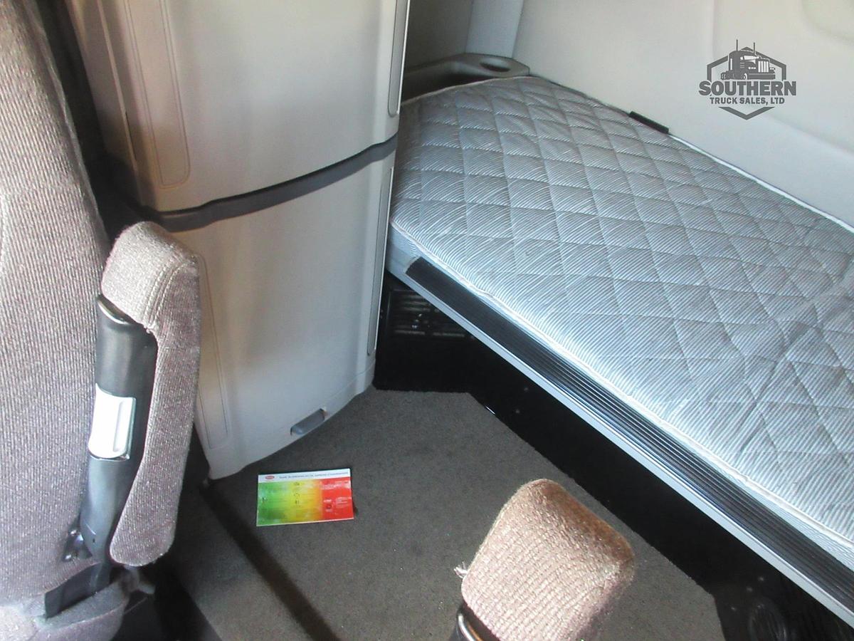 Used 2018 PETERBILT 579