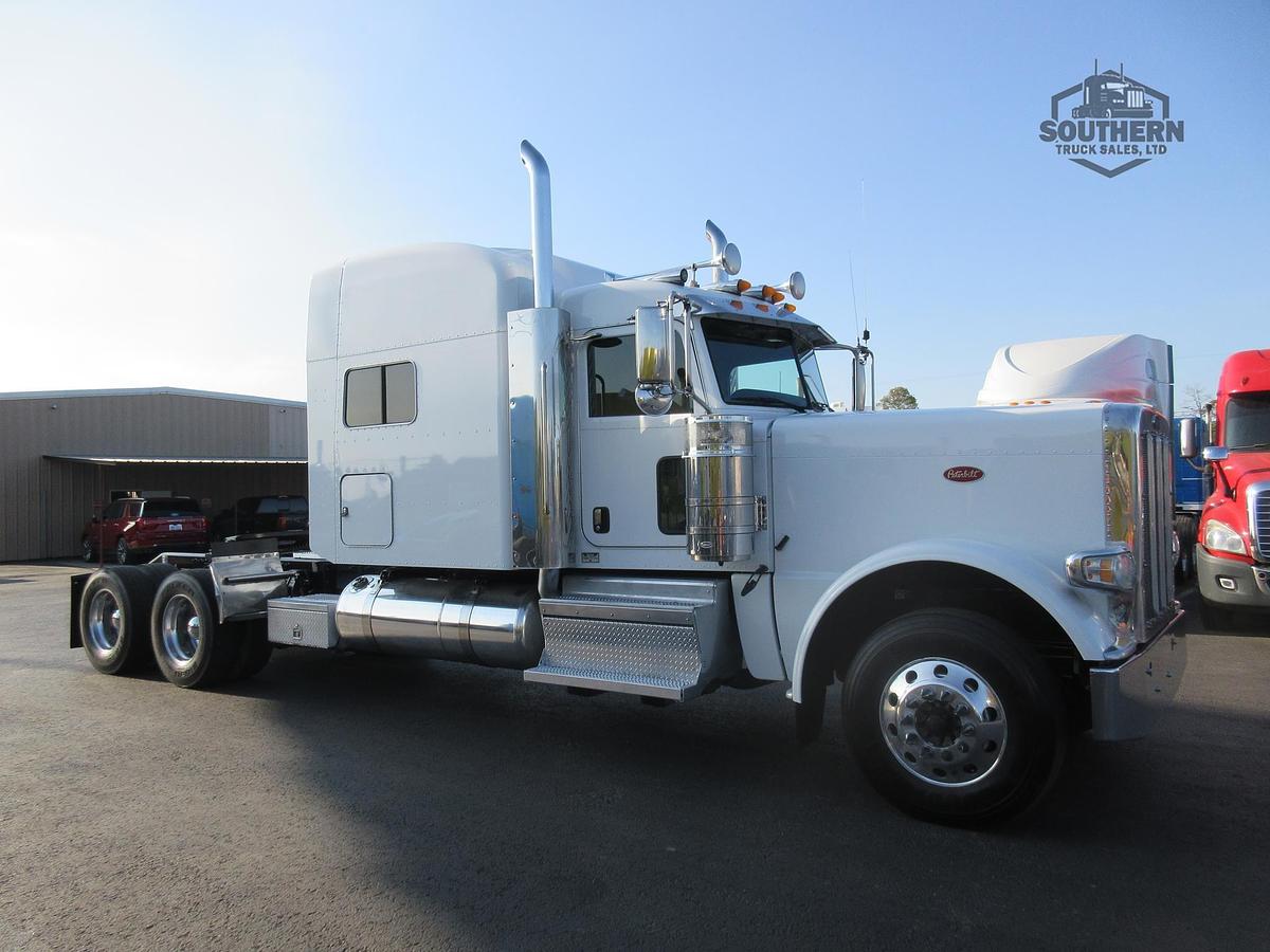 Used 2020 PETERBILT 389