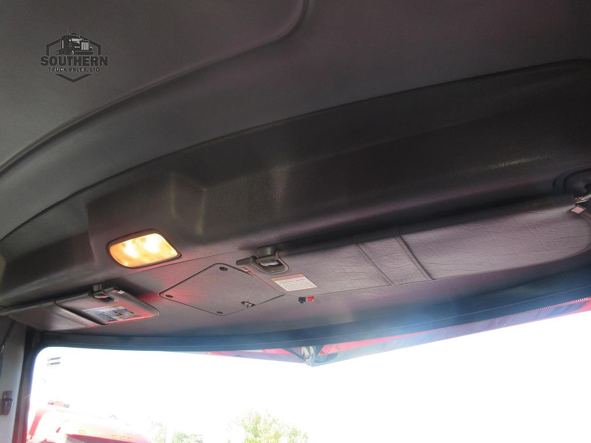 Used 2019 PETERBILT 348