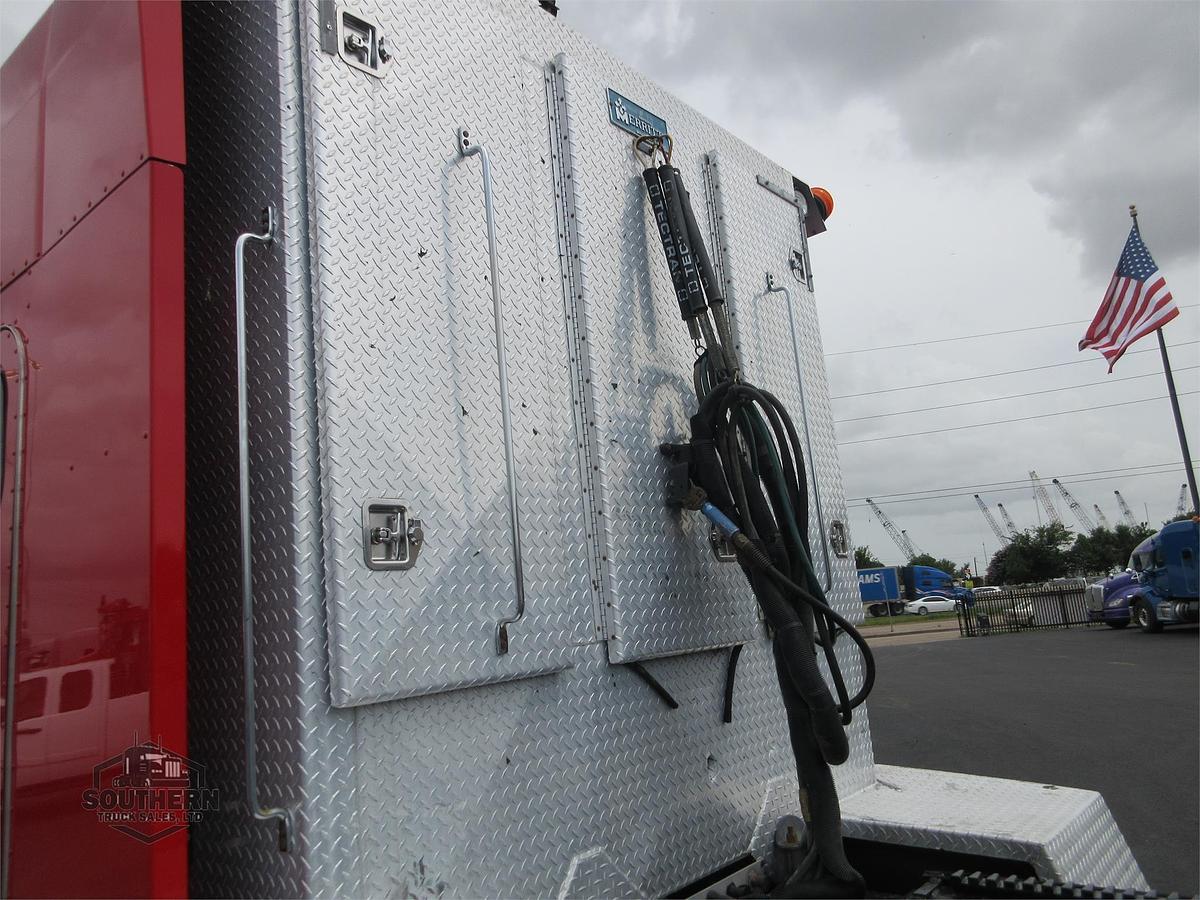 Used 2020 PETERBILT 567