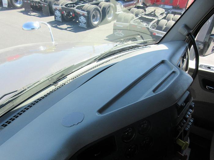 Used 2019 PETERBILT 567