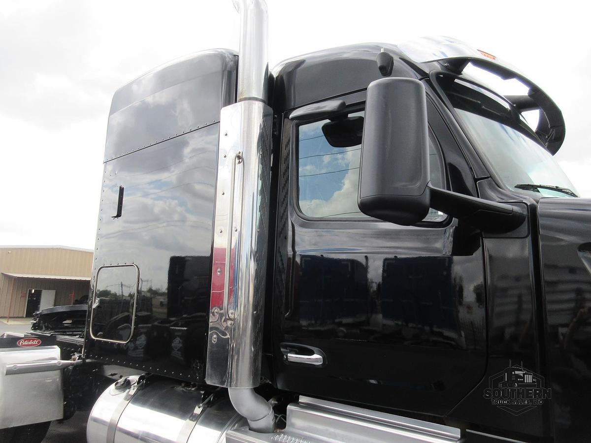 Used 2023 PETERBILT 567