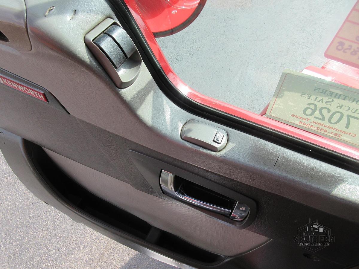 Used 2013 KENWORTH T800