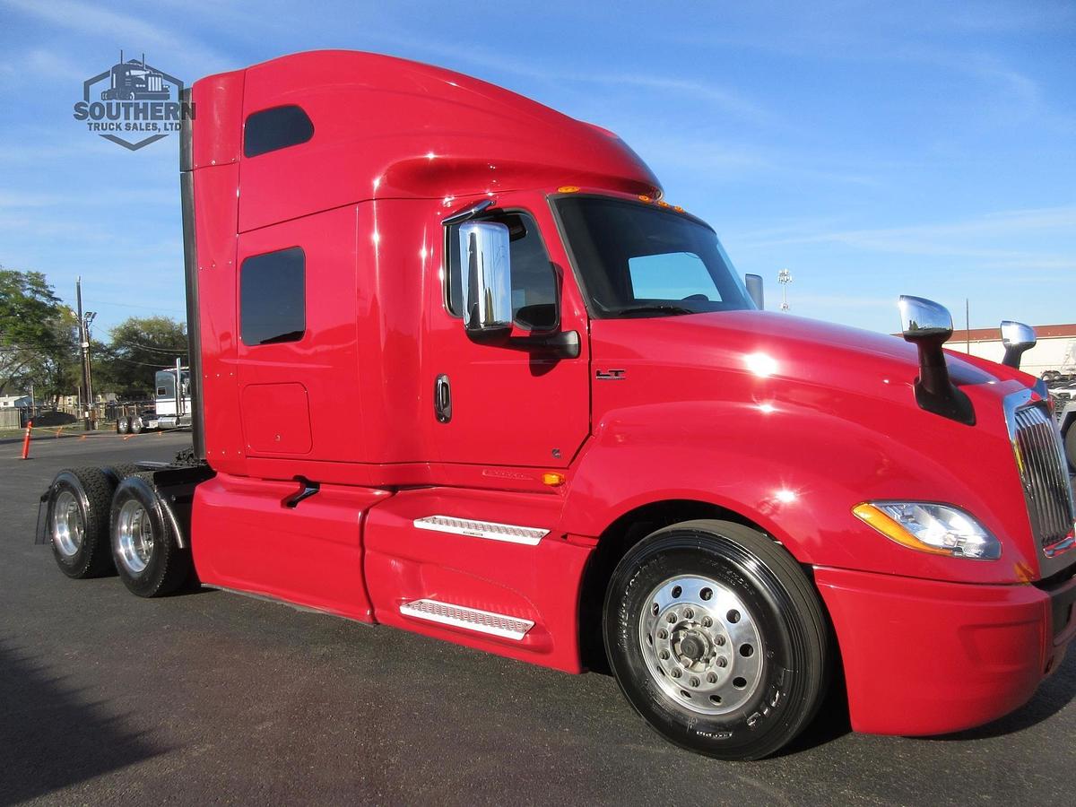 Used 2021 INTERNATIONAL LT