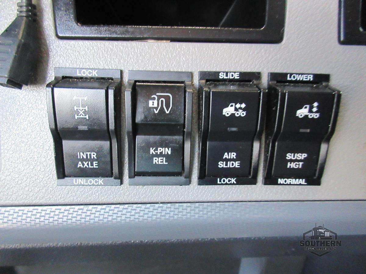 Used 2022 FREIGHTLINER CASCADIA 126