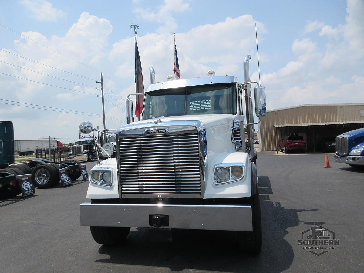 Used 2019 FREIGHTLINER CORONADO 122 SD