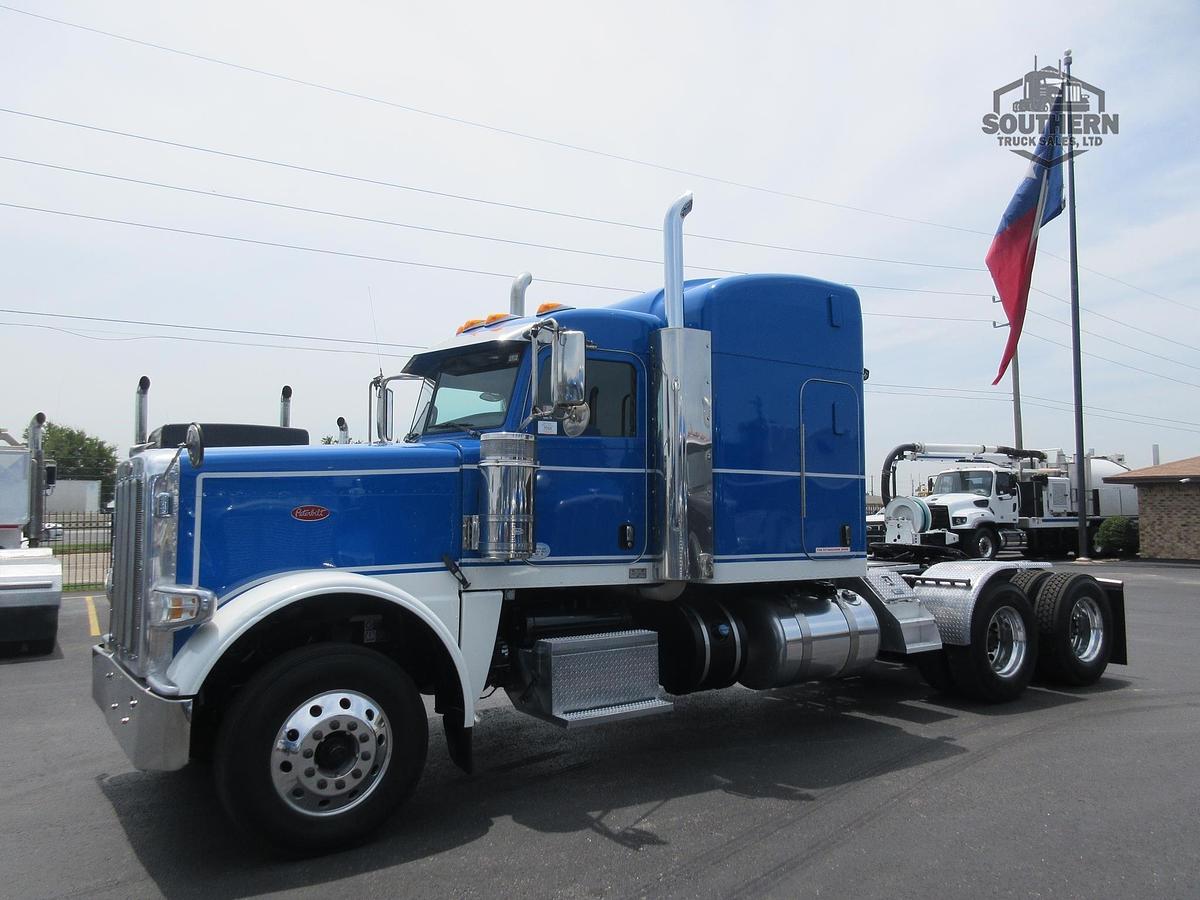Used 2019 PETERBILT 389