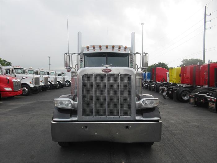 Used 2017 PETERBILT 389