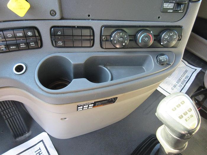 Used 2017 FREIGHTLINER CASCADIA 113