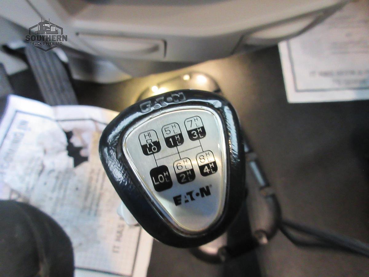 Used 2021 PETERBILT 567