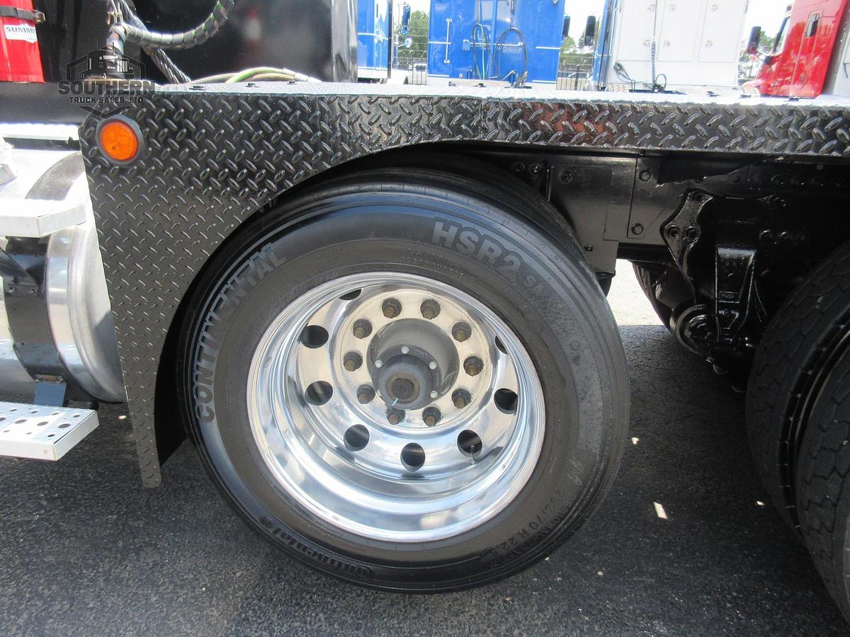 Used 2019 FREIGHTLINER CORONADO 122 SD