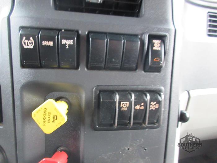 Used 2019 PETERBILT 567