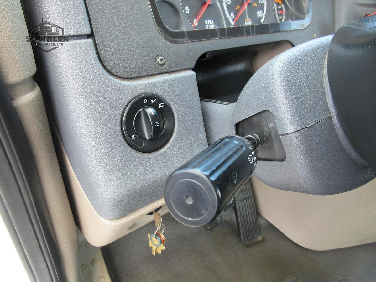 Used 2019 FREIGHTLINER CASCADIA 125