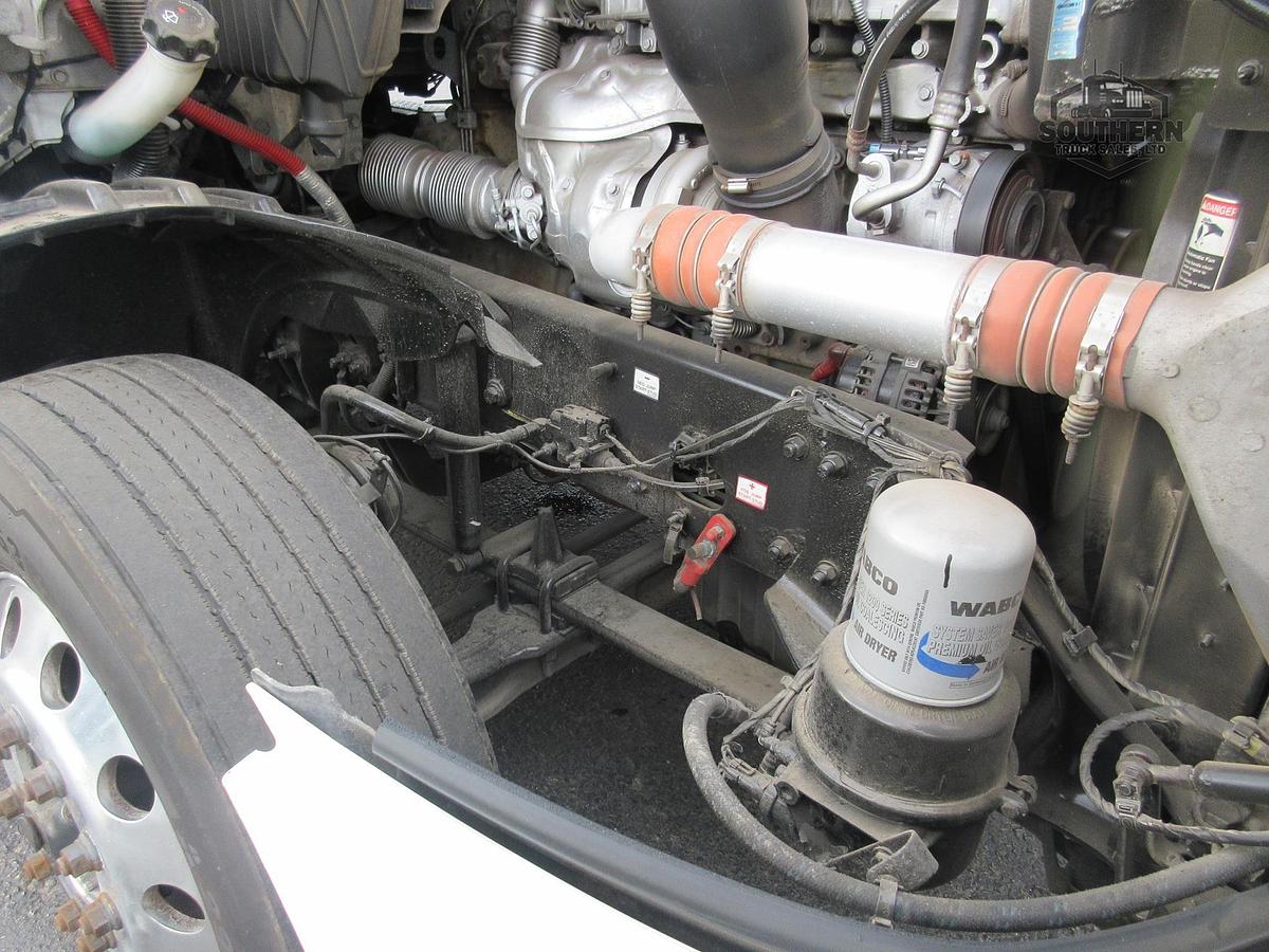 Used 2020 FREIGHTLINER CASCADIA 126