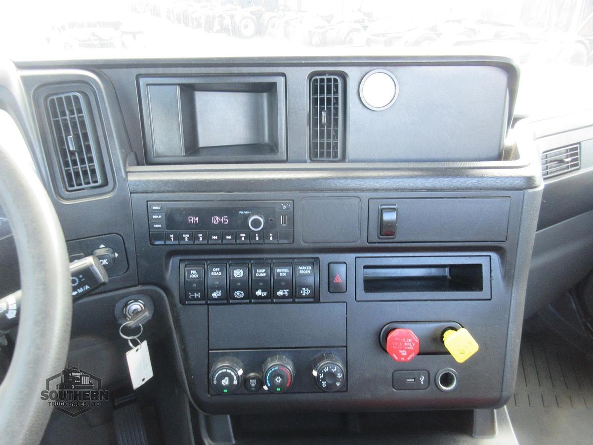 Used 2023 INTERNATIONAL LT