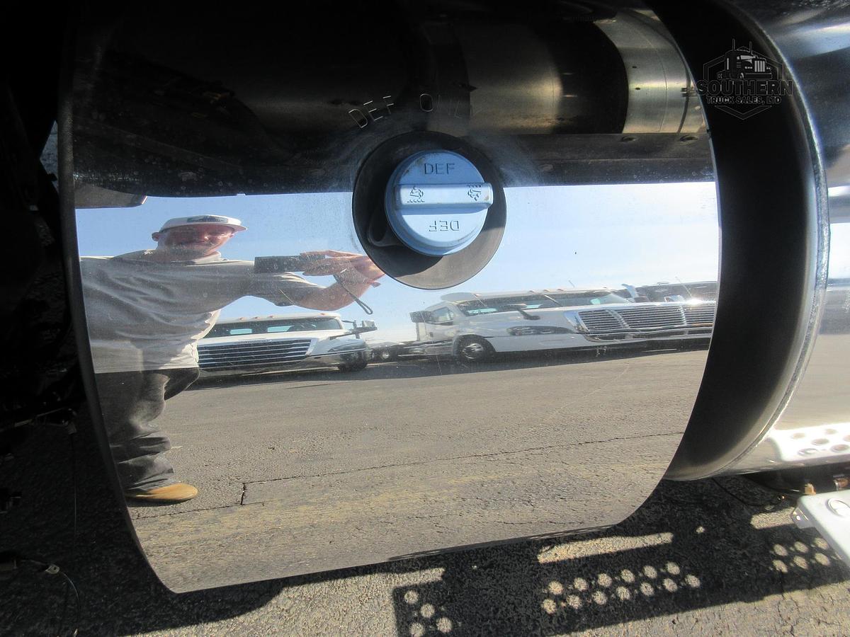 Used 2023 KENWORTH T880