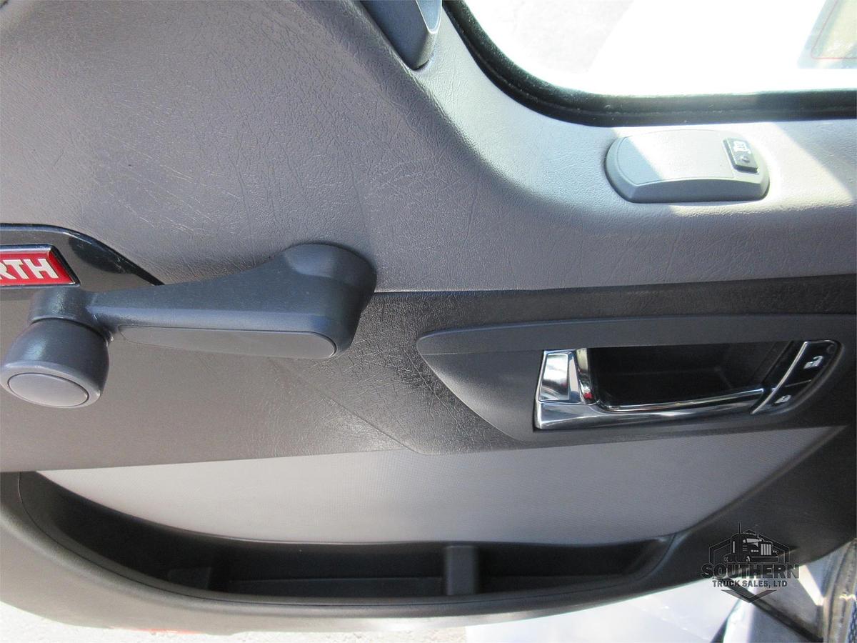 Used 2021 KENWORTH T270